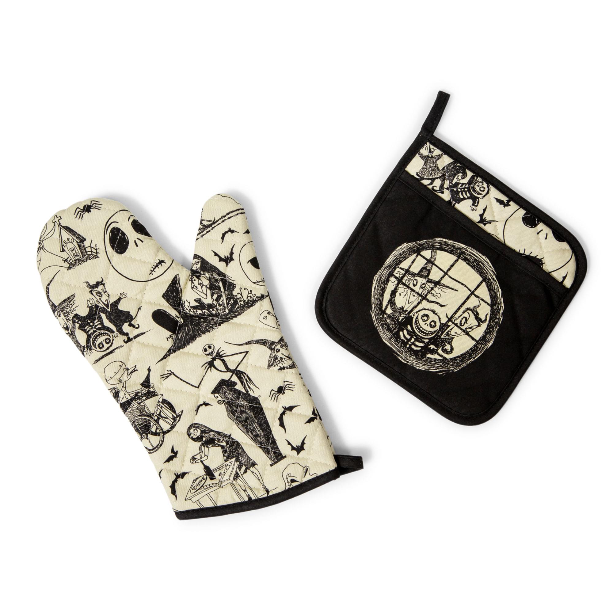 Disney Hocus Pocus Black Oven Mitt