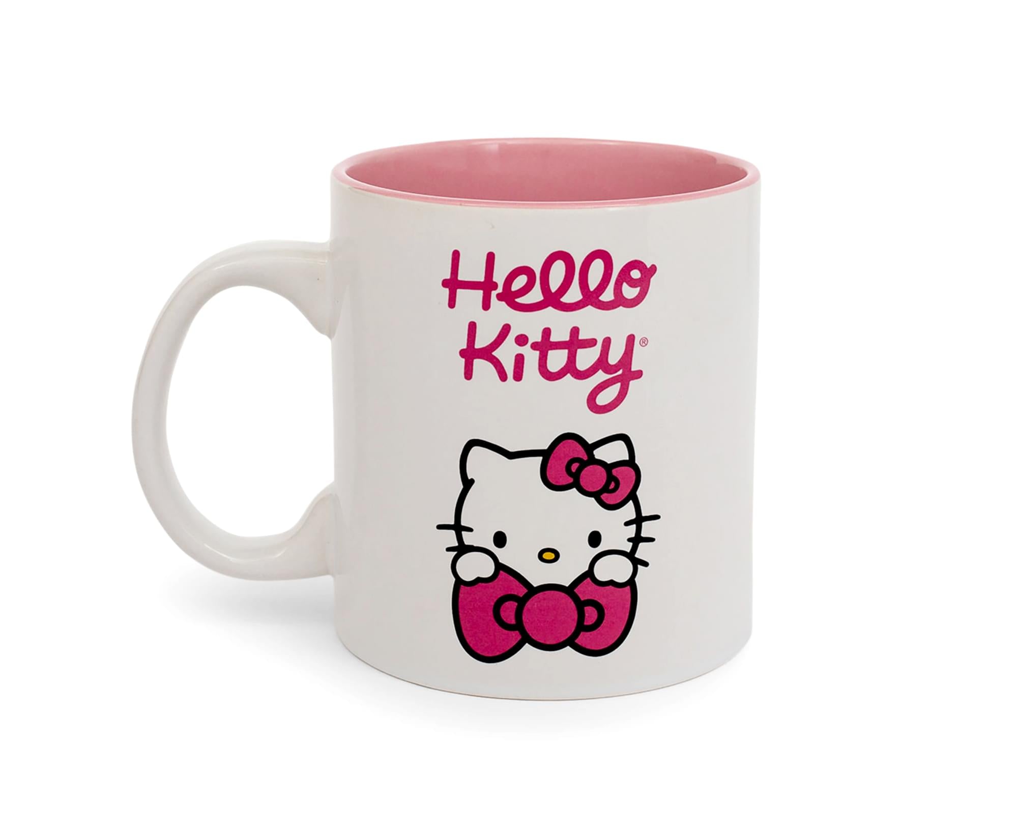 Aesthetic Cute Hello Kitty Familiar T-Shirt Trendy Store