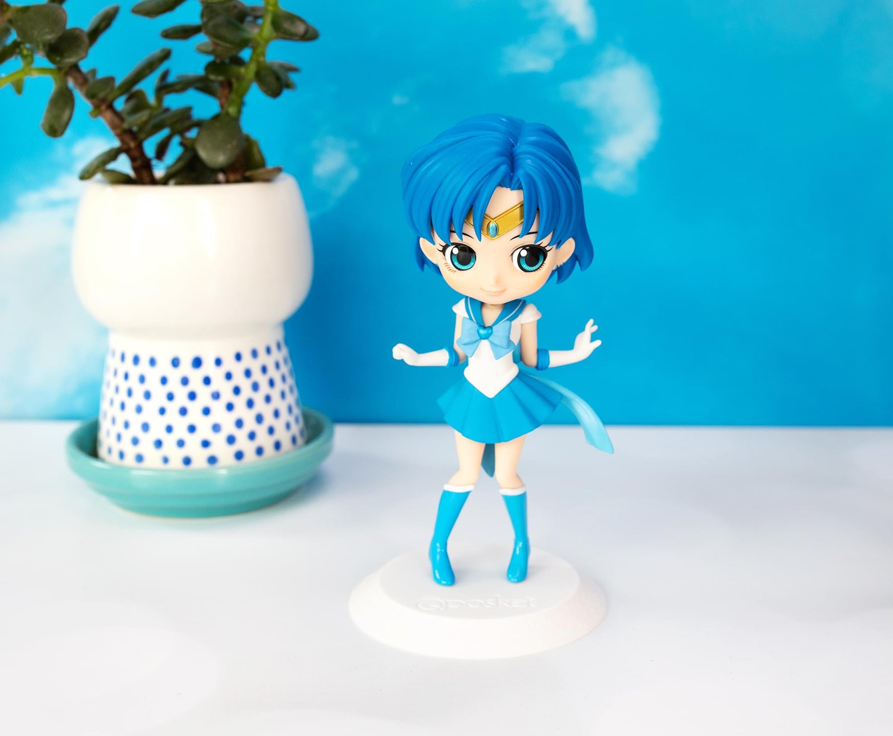 Sailor Moon Eternal Q Posket Action Figure | Super Sailor Mercury (Version A)