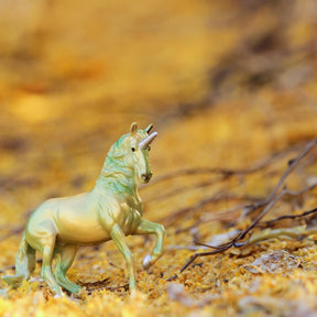 Breyer Unicorn Treasures 1:32 Scale Model Horse | Peridot