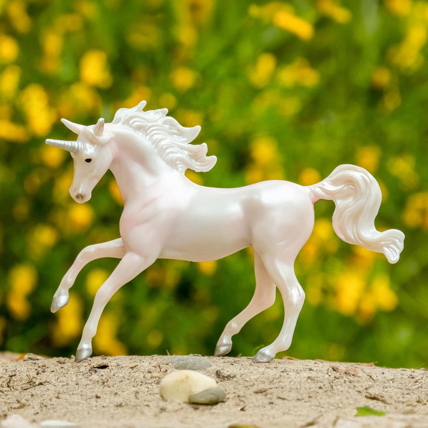 Breyer Unicorn Treasures 1:32 Scale Model Horse | Pearl