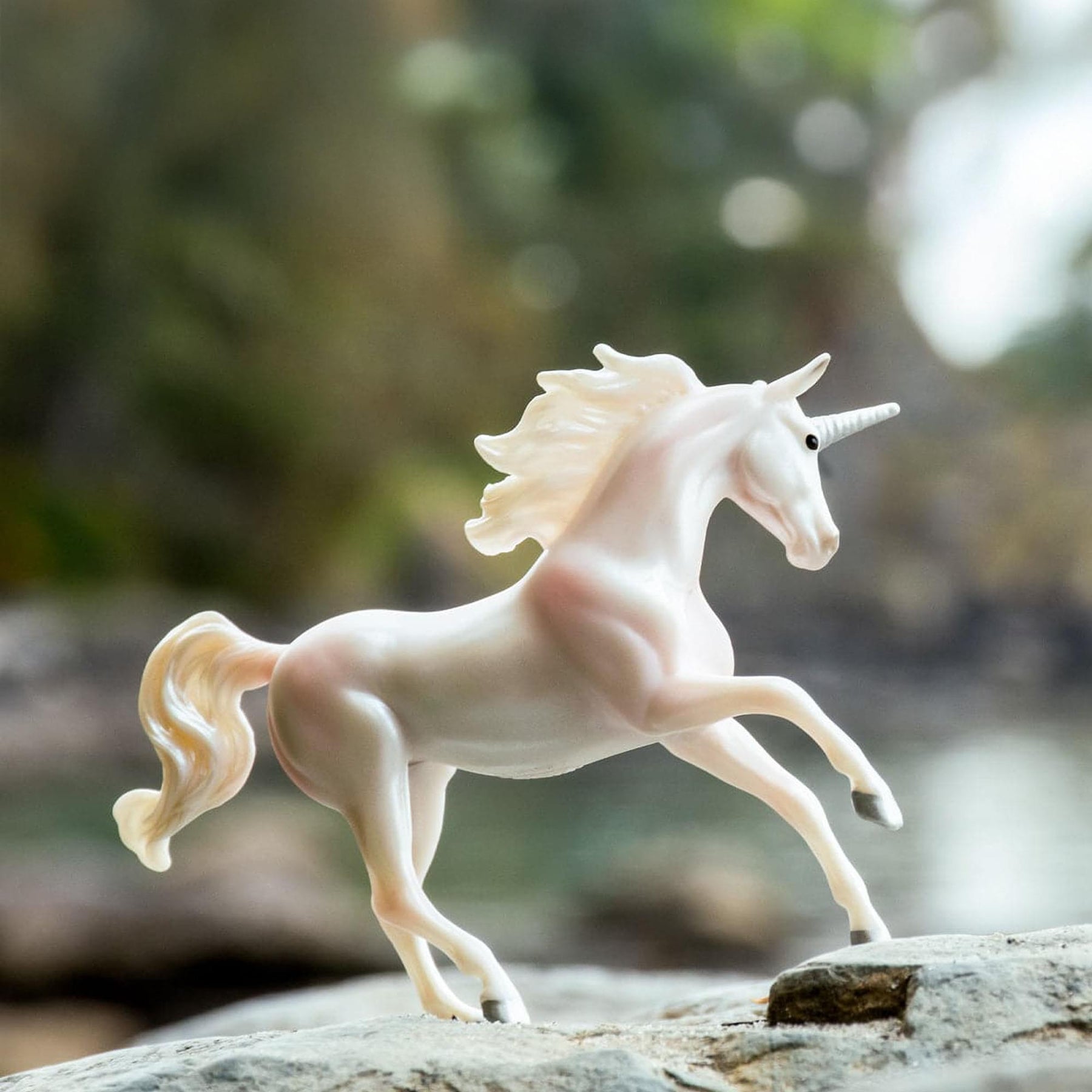 Breyer Unicorn Treasures 1:32 Scale Model Horse | Pearl