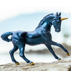 Breyer Unicorn Treasures 1:32 Scale Model Horse | Topaz