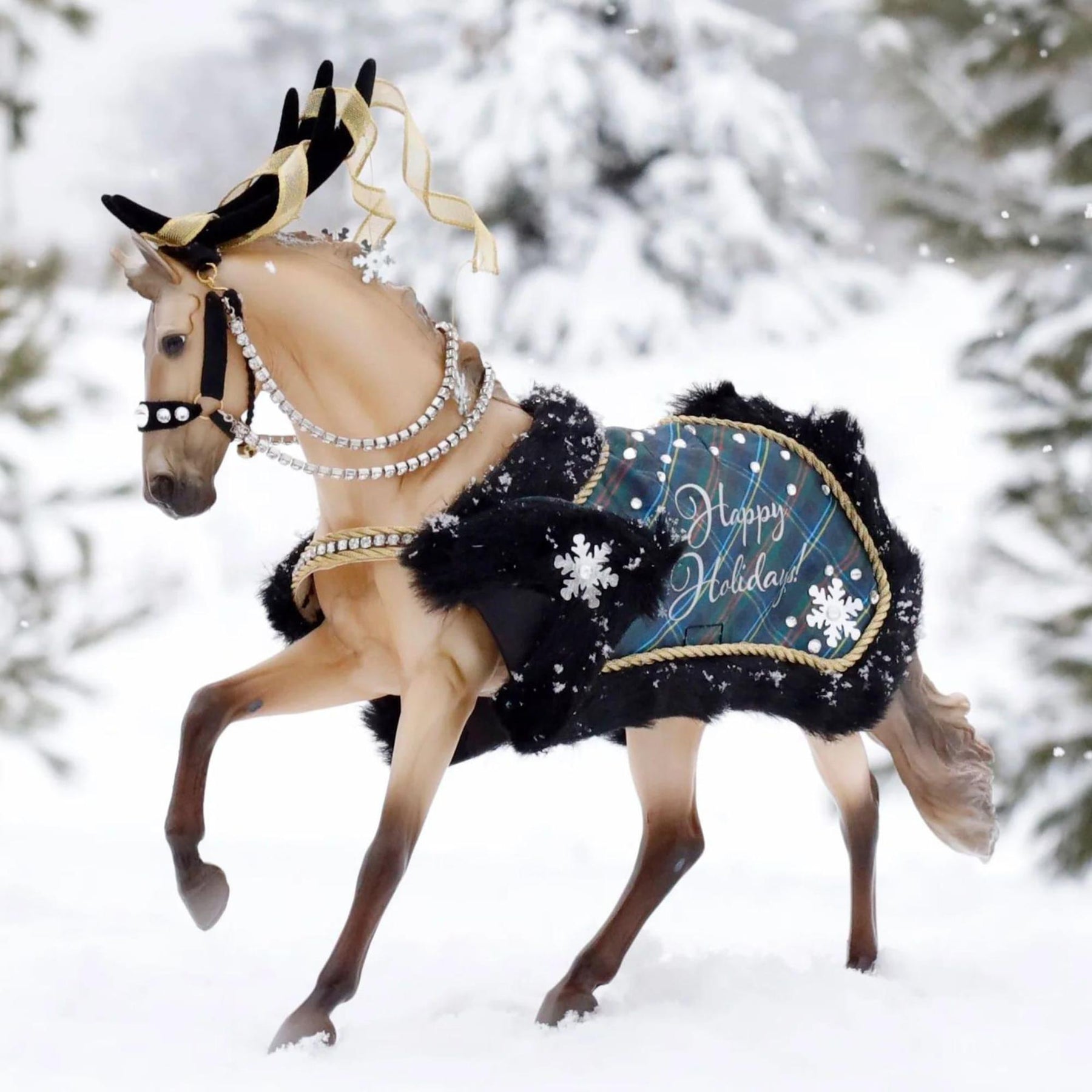 Breyer 2023 Holiday Horse | Highlander