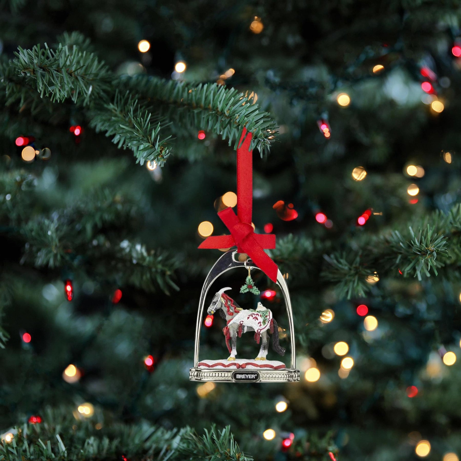 Breyer 2021 Holiday Stirrup Ornament | Arctic Grandeur