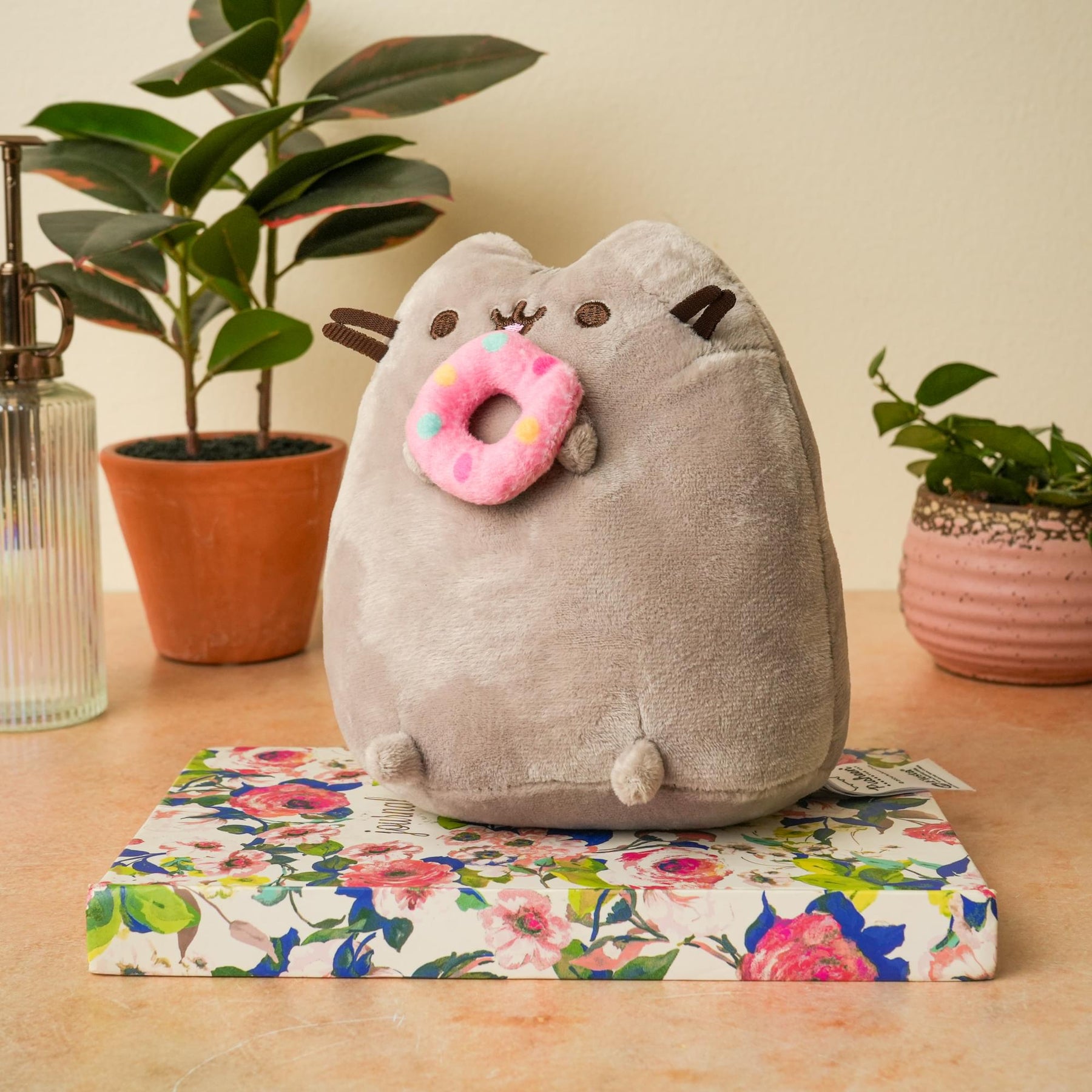 Pusheen 6.5 Inch Plush | Pusheen with Donut