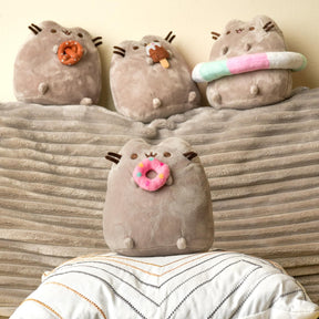 Pusheen 6.5 Inch Plush | Pusheen with Donut