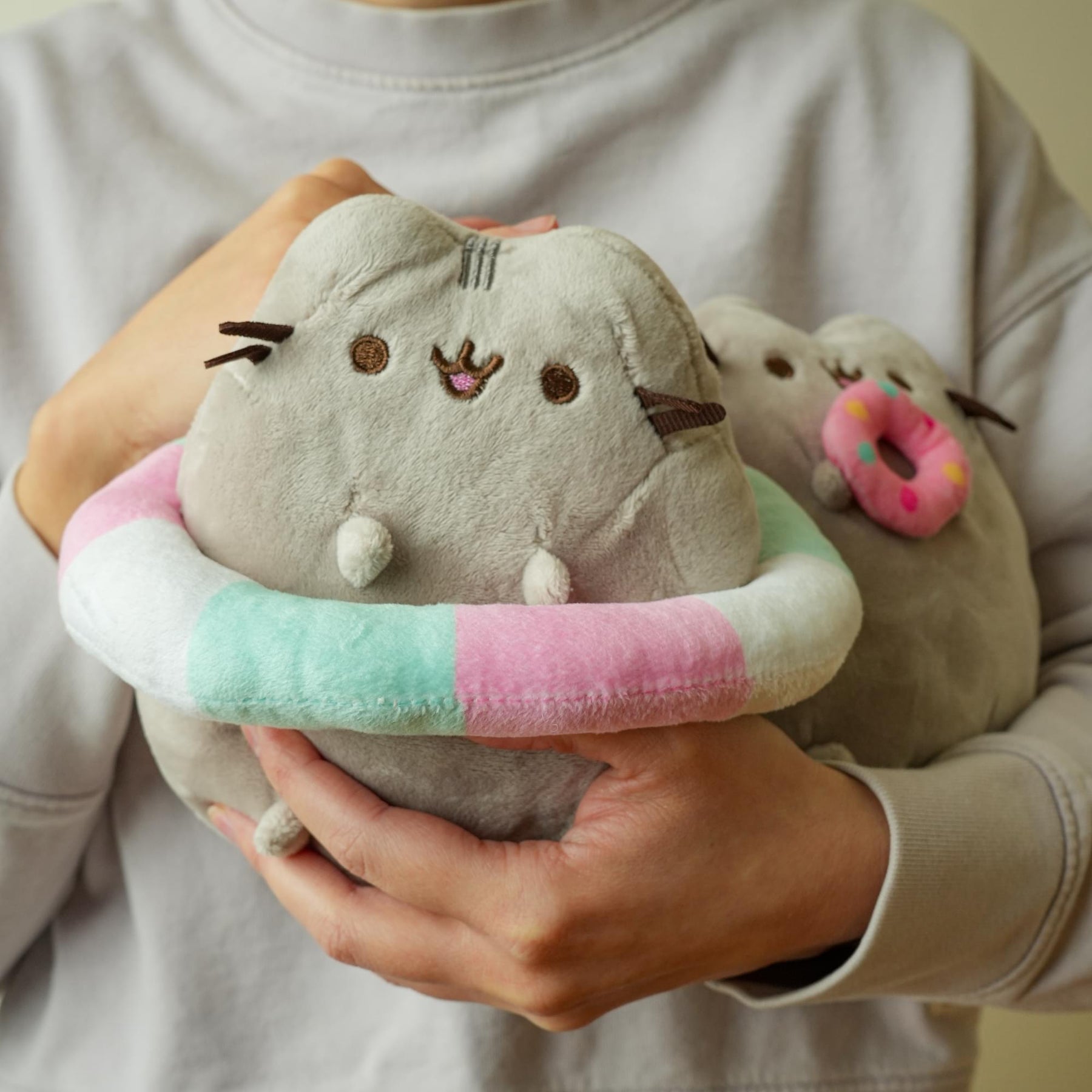 Pusheen 6.5 Inch Plush | Pusheen with Floatie