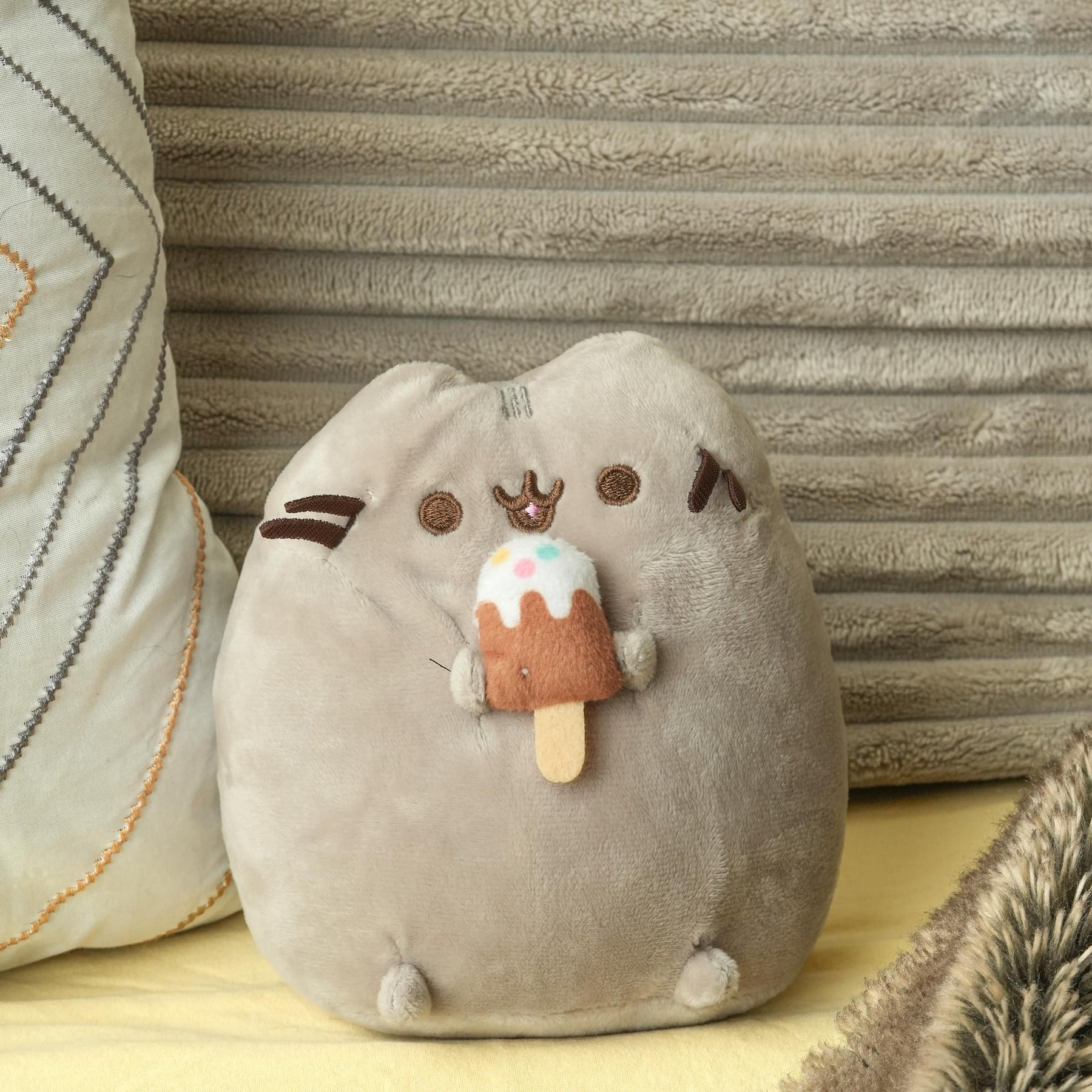 Pusheen 6.5 Inch Plush | Pusheen with Ice Cream