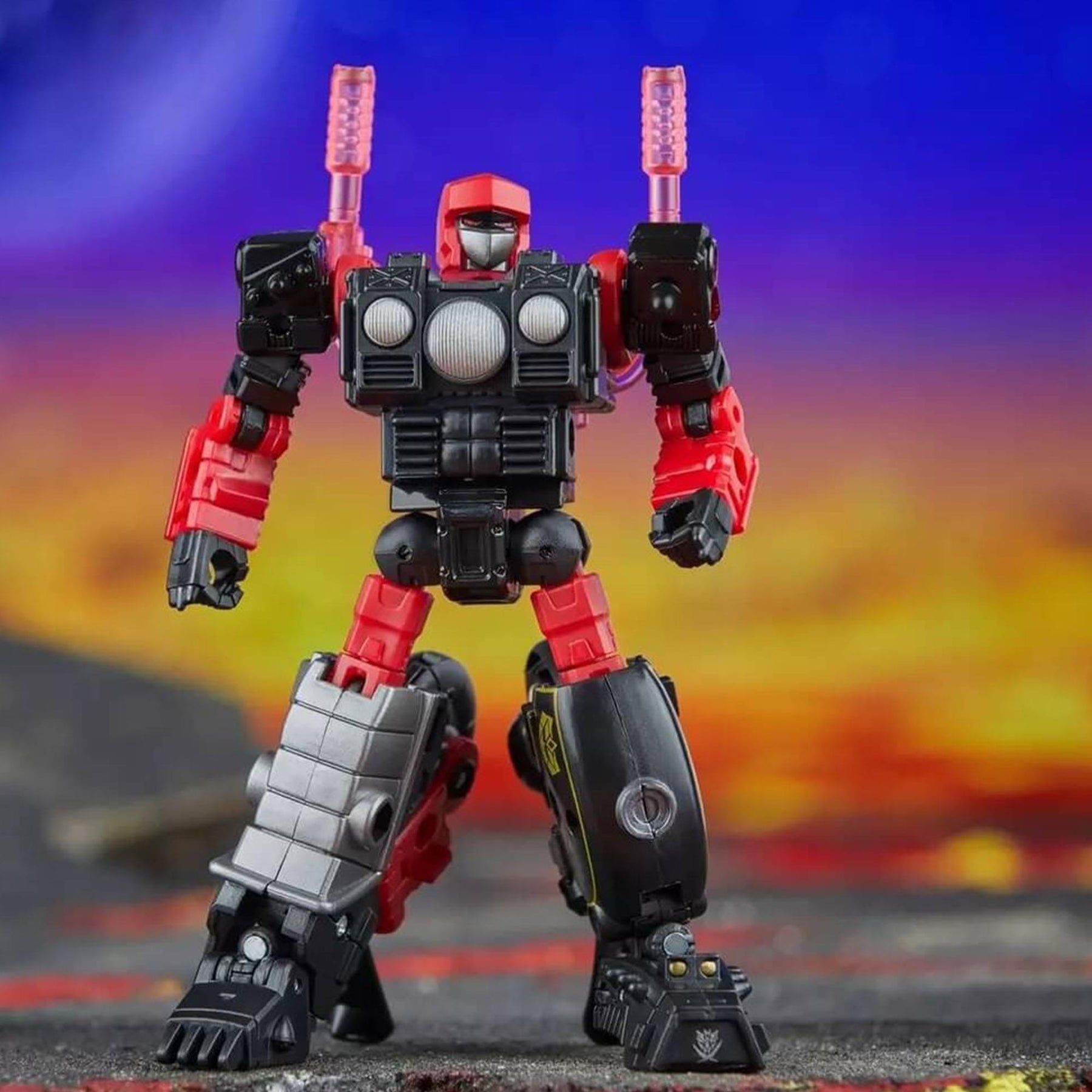 Transformers Generations Legacy United Deluxe Class Star Raider | Road Pig