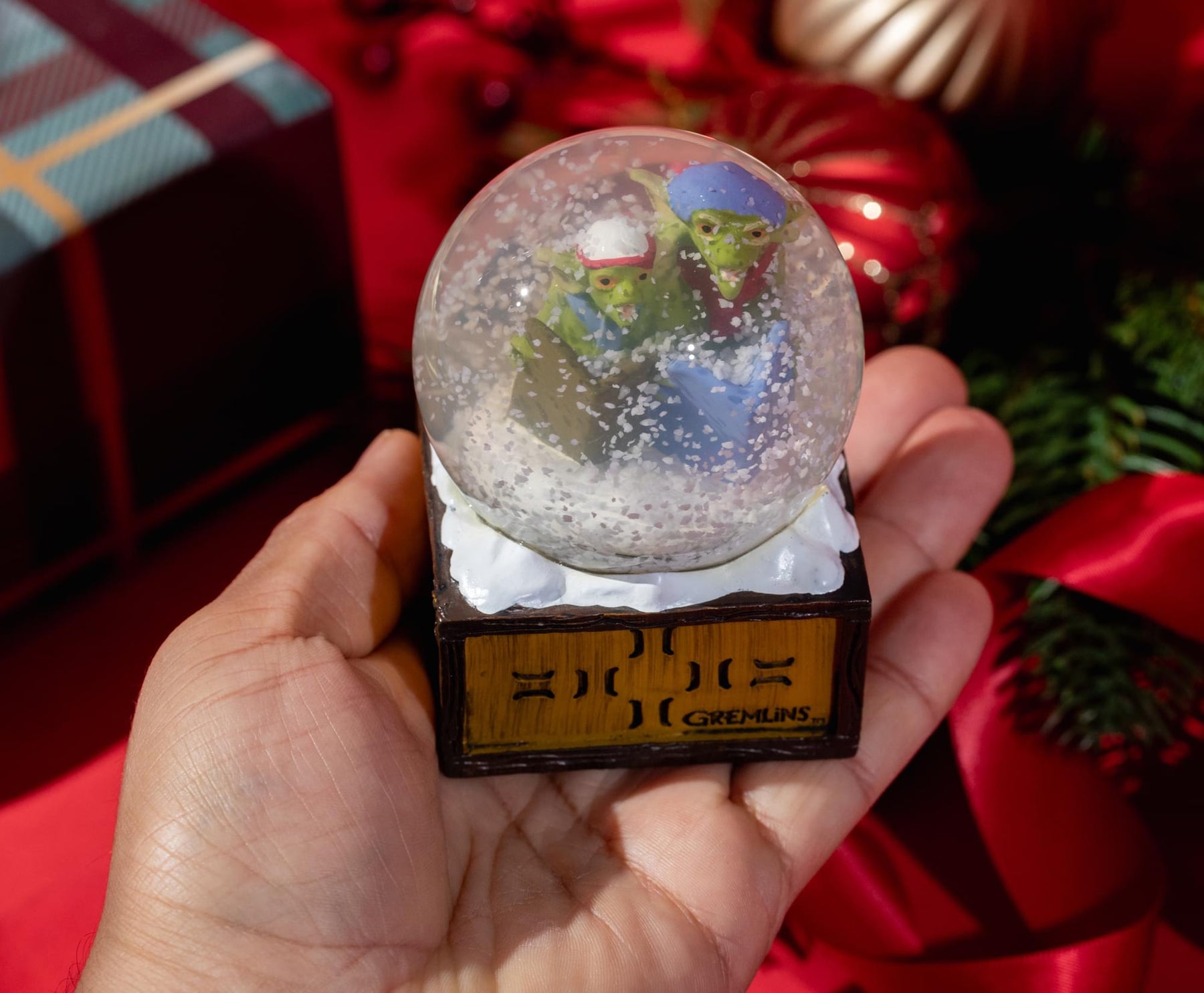 Gremlins Holiday Snow globe