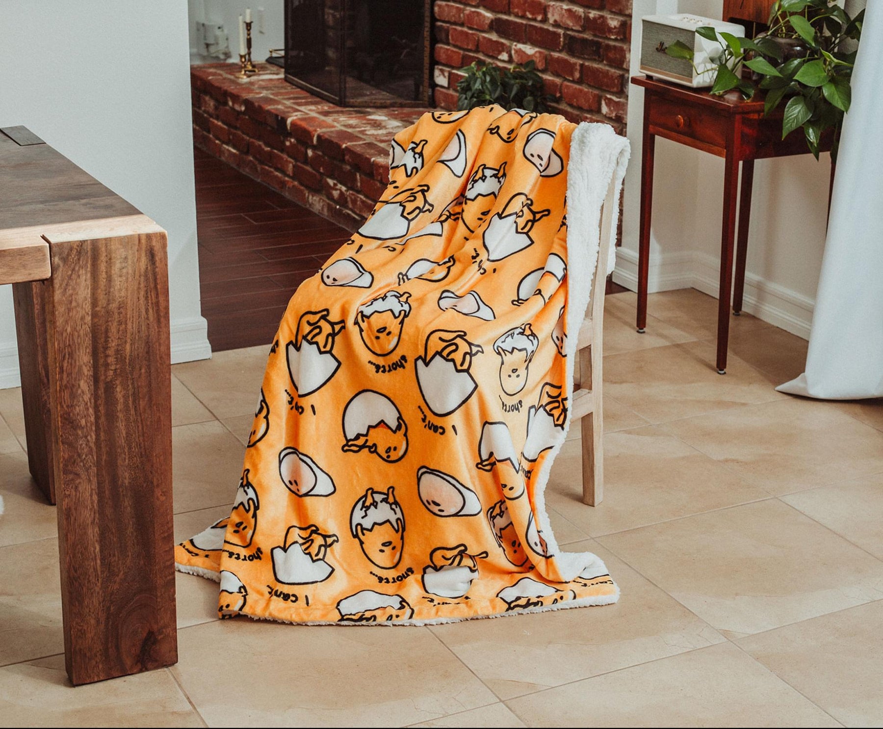 Sanrio Gudetama Shell Shorts Silk-Touch Sherpa Throw Blanket | 50 x 60 Inches