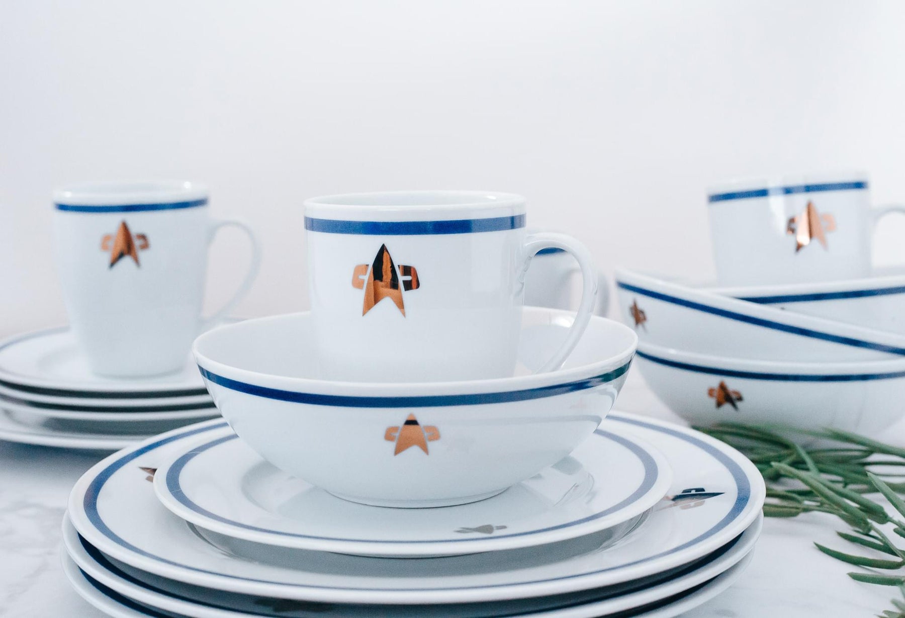 Star Trek: The Next Generation Dinnerware Sets | 16-Piece Ceramic Dinner Set