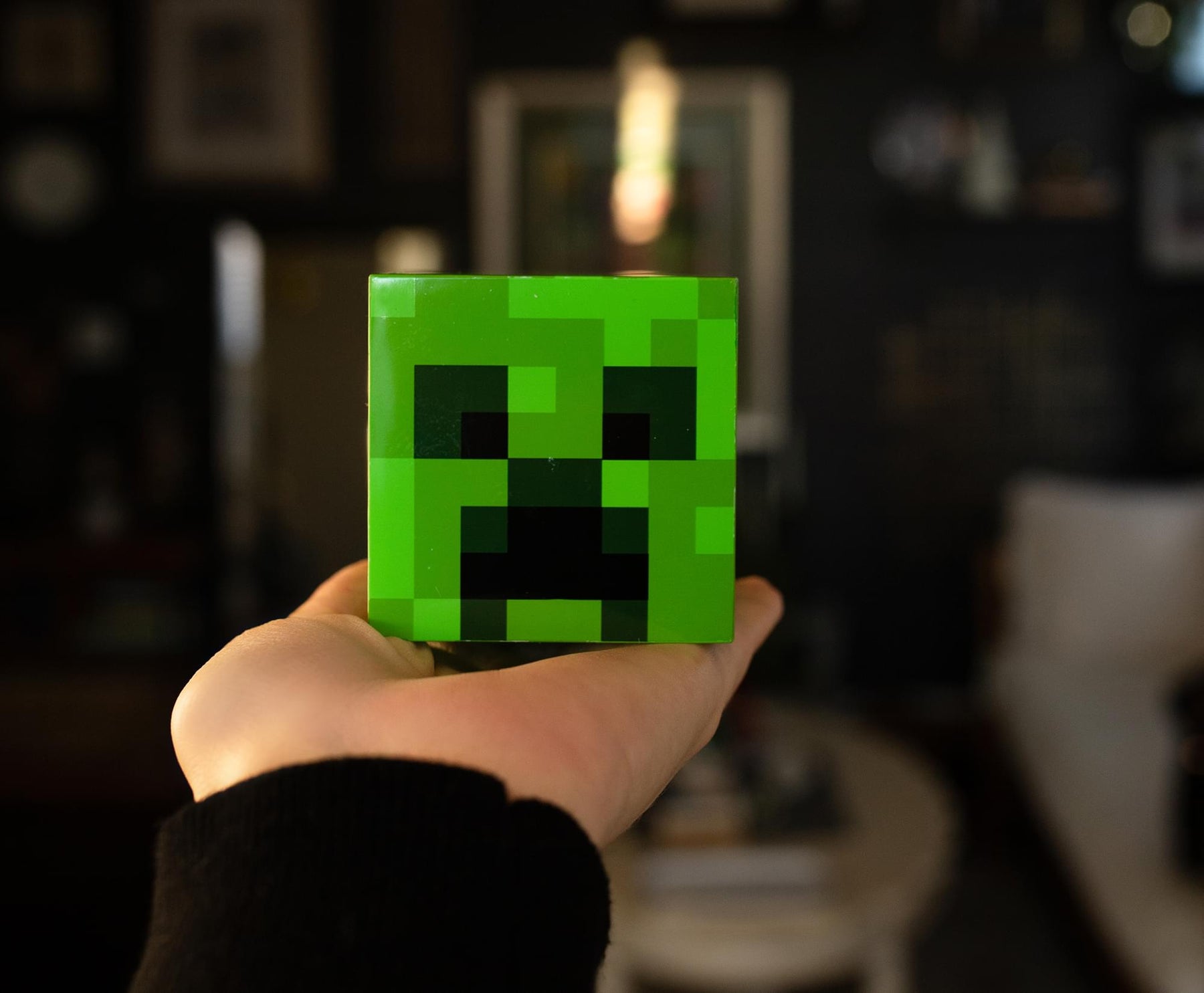 Minecraft Green Creeper Plug-In Nightlight with Auto Dusk to Dawn Sensor