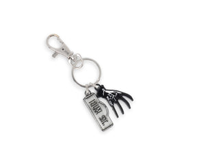 A Nightmare On Elm Street Sign and Freddy Glove Heavy Duty Metal Car Keychain