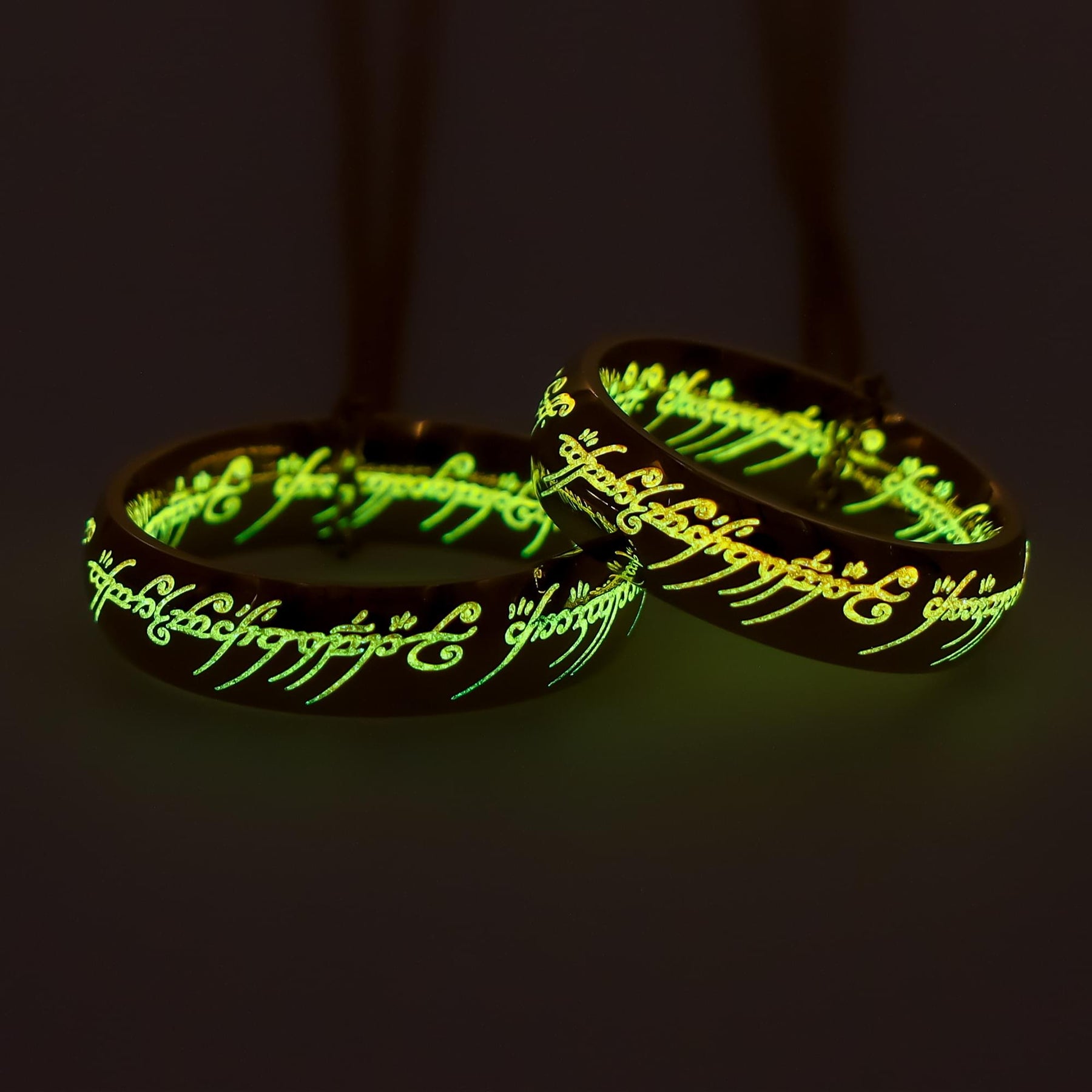 The Lord Of The Rings Glow-In-the-Dark One Ring Necklace Set Replica