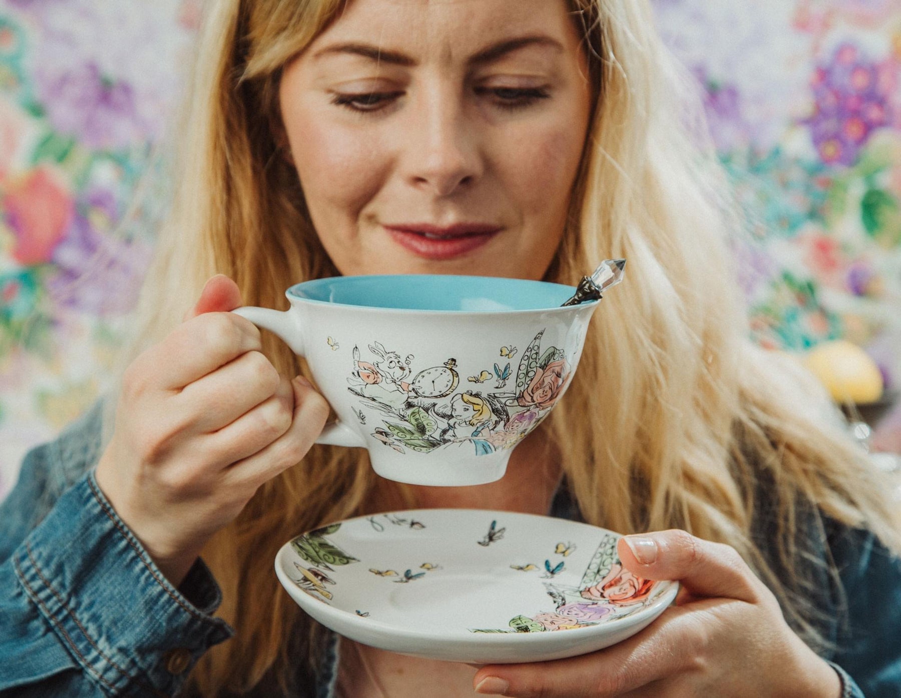 Disney Alice In Wonderland Ceramic Teacup and Saucer Set