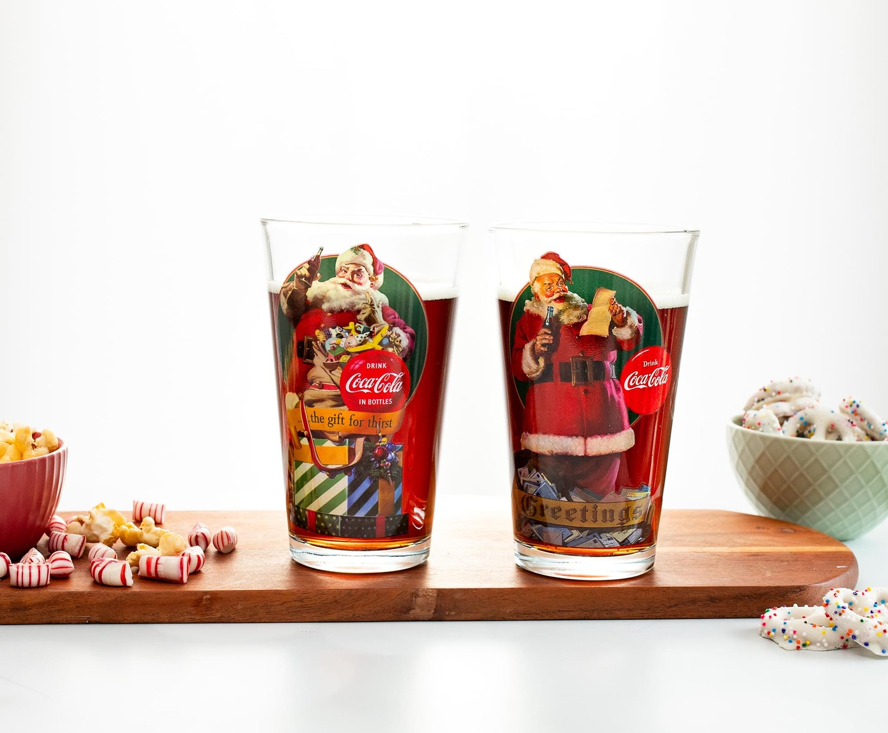 Coca-Cola Vintage Santa Claus 16-Ounce Pint Glasses | Set of 2