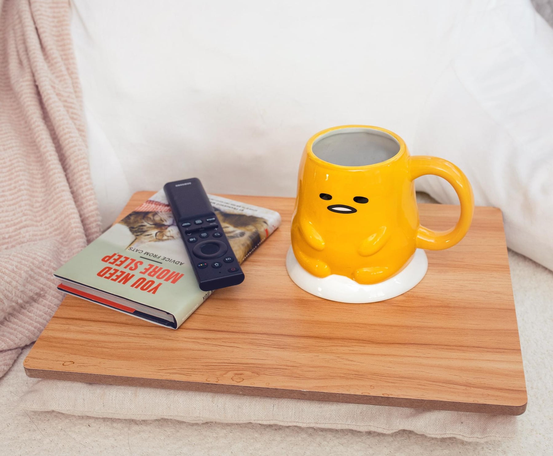 Gudetama The Lazy Egg 20oz Ceramic Sculpted Mug