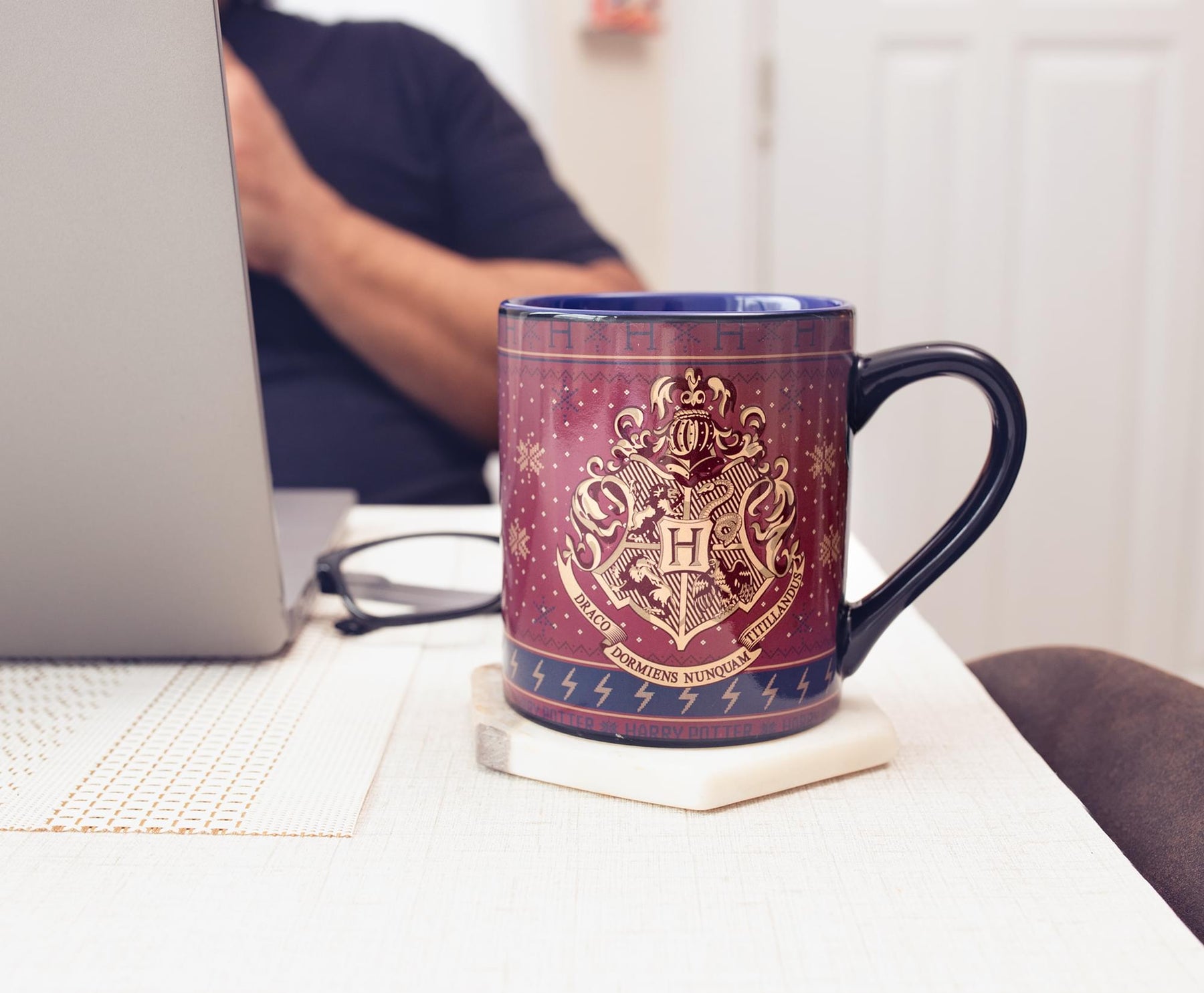 Harry Potter Hogwarts Holiday Sweater Heat-Reveal Ceramic Mug | Holds 14 Ounces