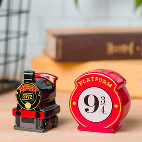 Harry Potter Hogwarts Express Ceramic Salt and Pepper Shaker Set