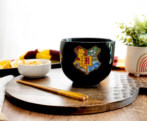 Harry Potter Hogwarts Crest 20-Ounce Ramen Bowl and Chopstick Set