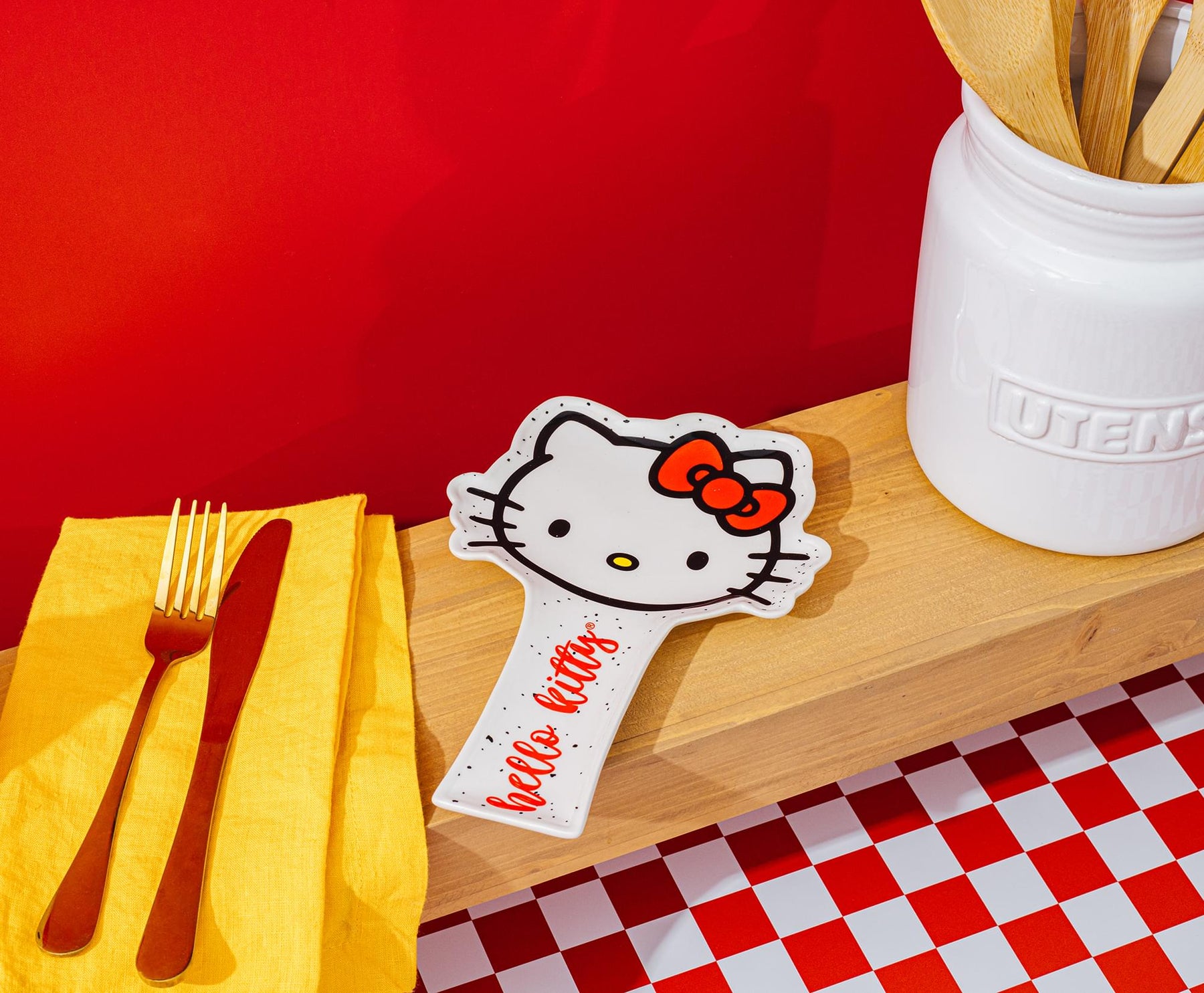 Sanrio Hello Kitty Classic Sculpted Ceramic Spoon Rest