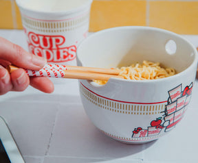 Sanrio Hello Kitty x Nissin Cup Noodles 20-Ounce Ramen Bowl and Chopstick Set