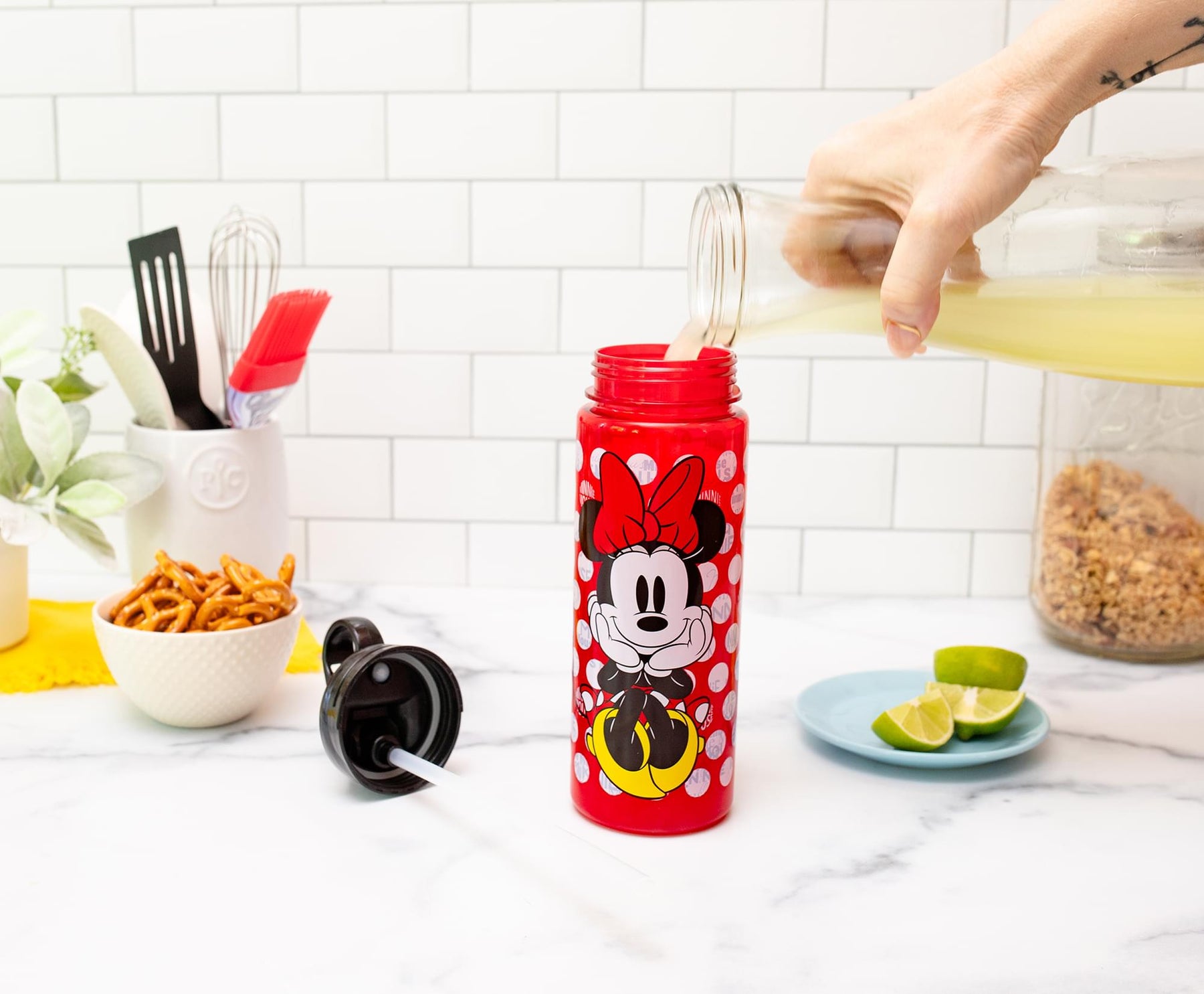 Disney Minnie Mouse Water Bottle With Flip-Up Straw | Holds 20 Ounces