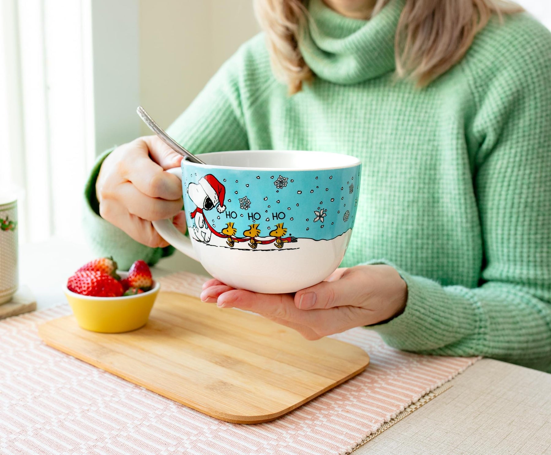 Peanuts Snoopy and Woodstock Holiday Ceramic Soup Mug | Holds 24 Ounces