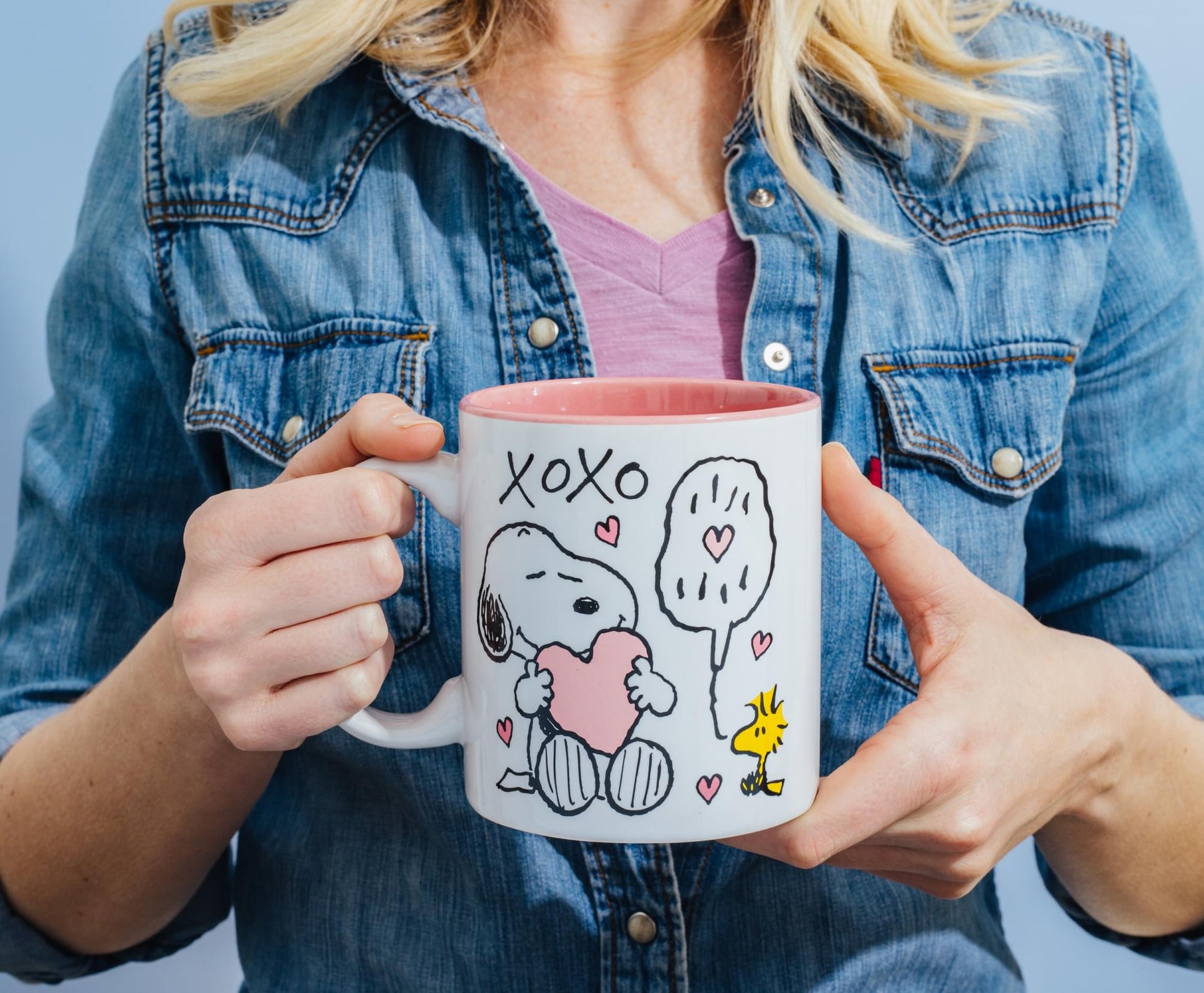 Peanuts Snoopy and Woodstock Valentine's Day "XOXO" Ceramic Mug | Hold 20 Ounces