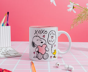 Peanuts Snoopy and Woodstock Valentine's Day "XOXO" Ceramic Mug | Hold 20 Ounces