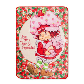 Strawberry Shortcake "Berry Special" Raschel Throw Blanket | 45 x 60 Inches