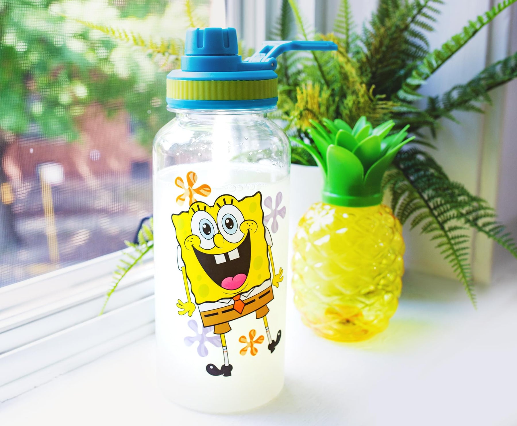 SpongeBob SquarePants Happy Laugh Flowers Twist Spout Water Bottle & Sticker Set