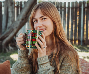 Elf "OMG! Santa's Coming!" Ceramic Mug | Holds 20 Ounces