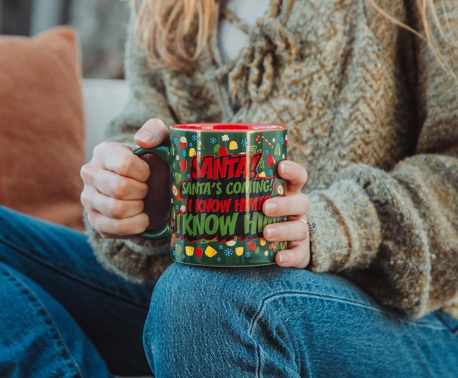 Elf "OMG! Santa's Coming!" Ceramic Mug | Holds 20 Ounces