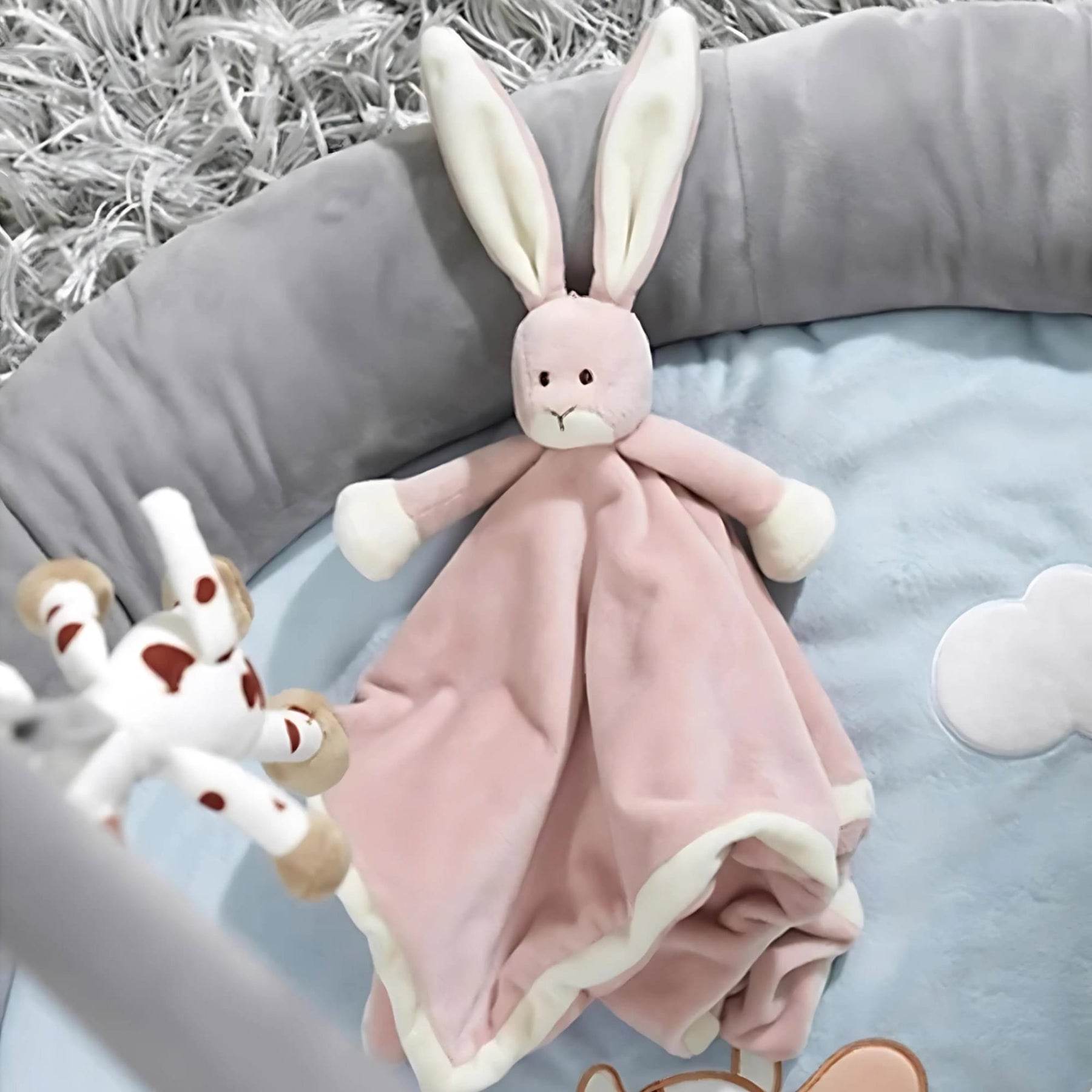 Teddykompaniet Plush Baby Blanket | Rose Bunny