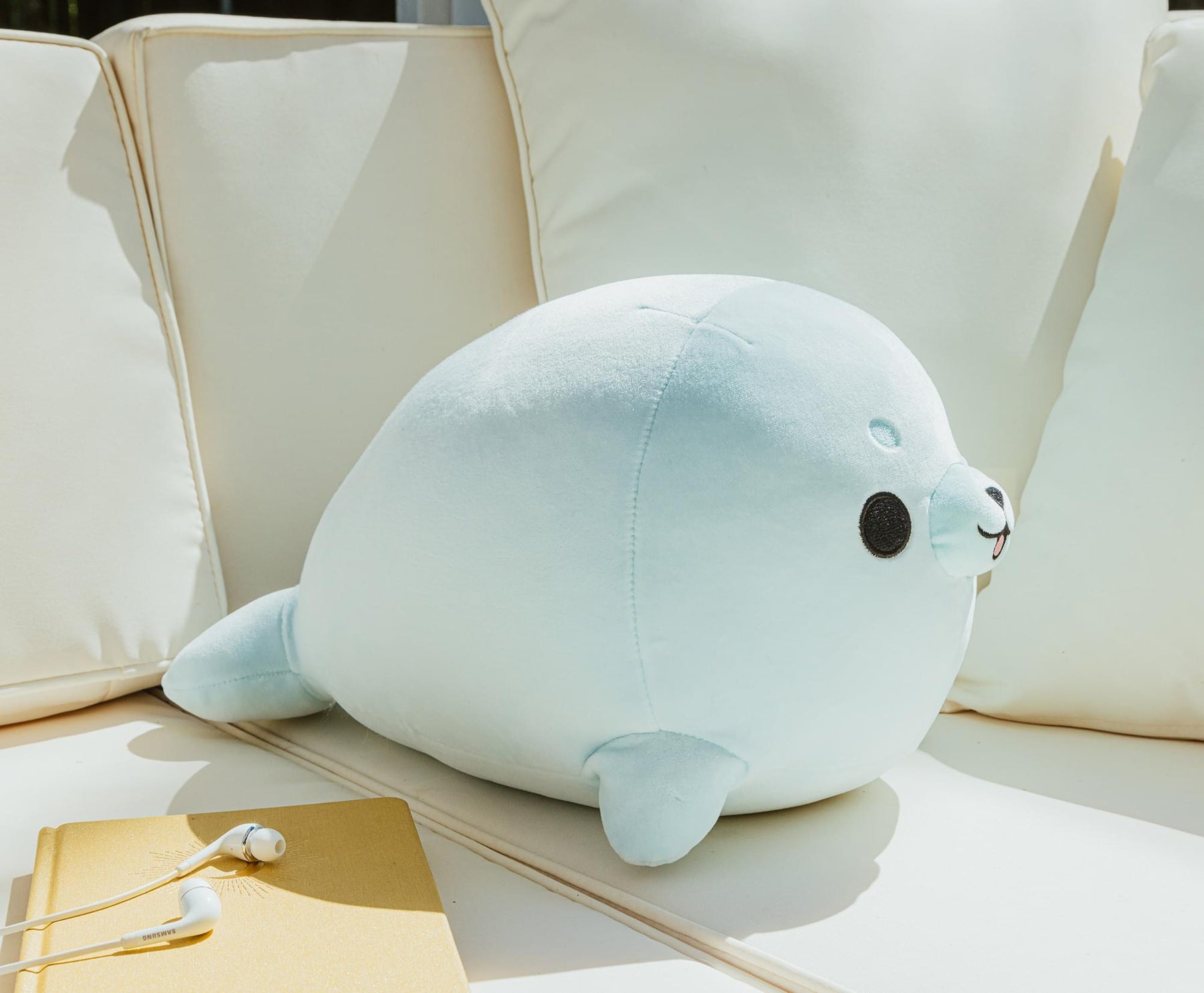 MochiOshis Seal 12-Inch Character Plush Toy | Kaiyu Azarashi