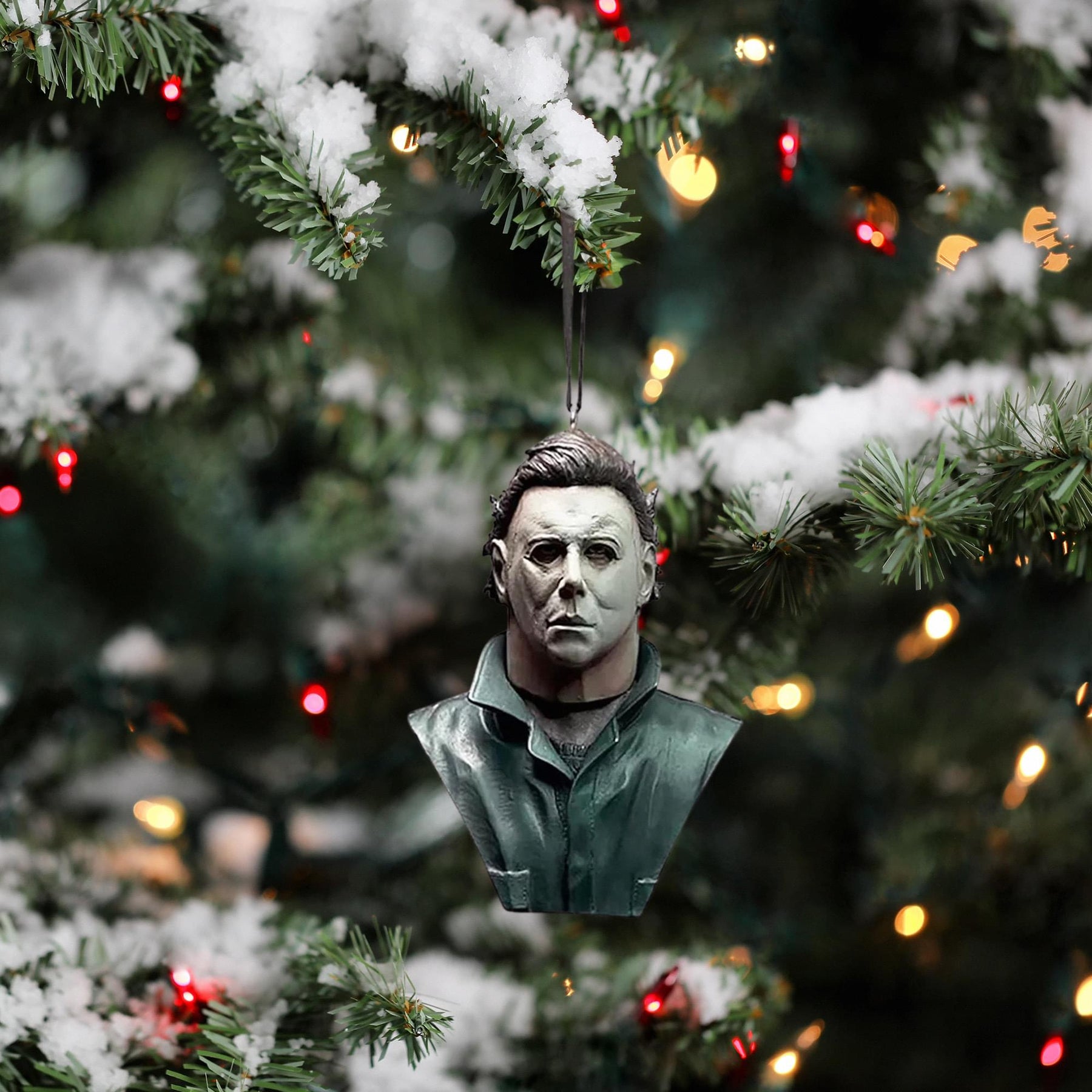 Halloween (1978) Holiday Horrors Ornament | Michael Myers