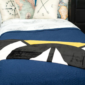 Overwatch Lightweight Fleece Throw Blanket | 45 x 60 Inches