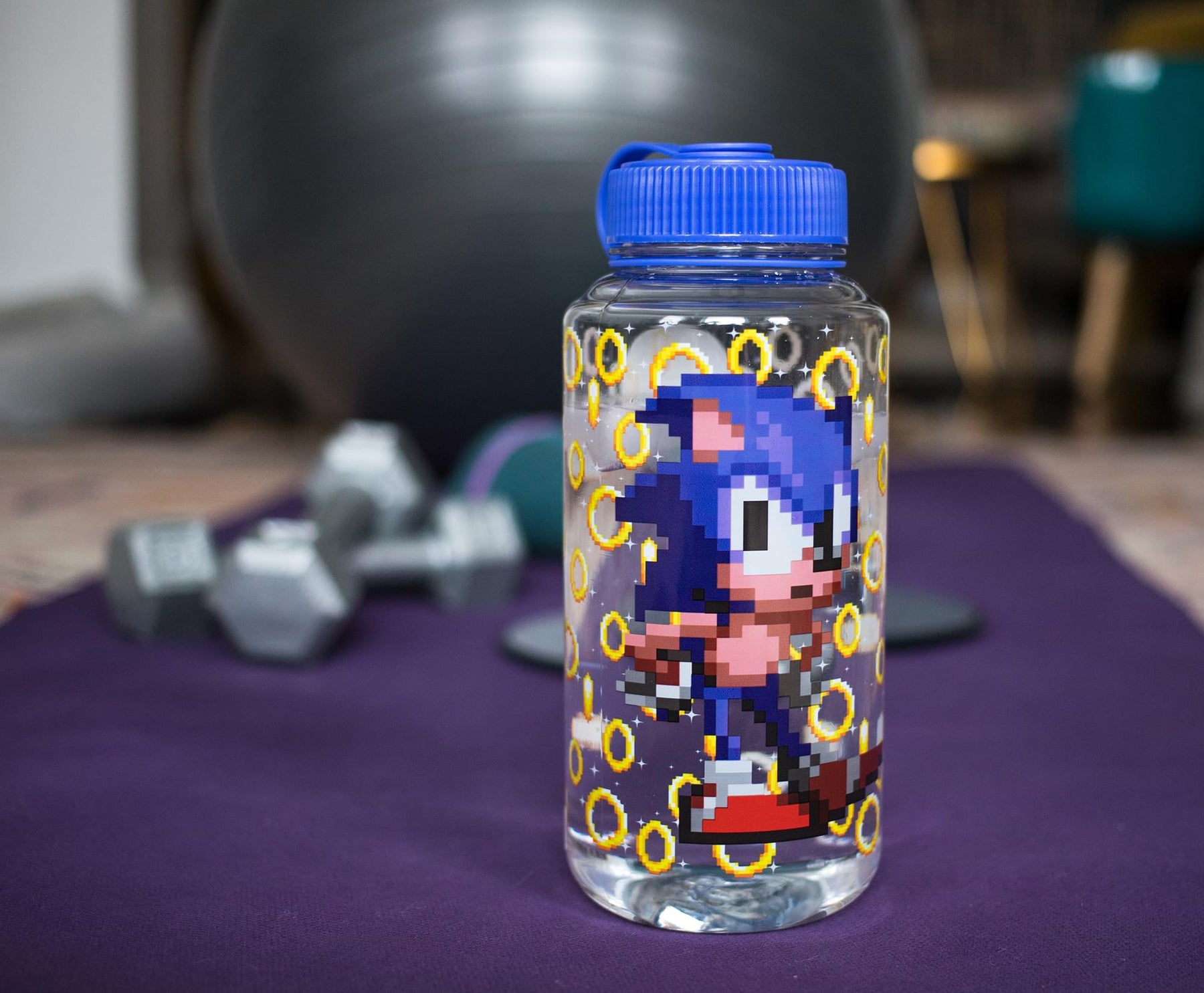 Sonic The Hedgehog Character Plastic Water Bottle, 32 Ounces