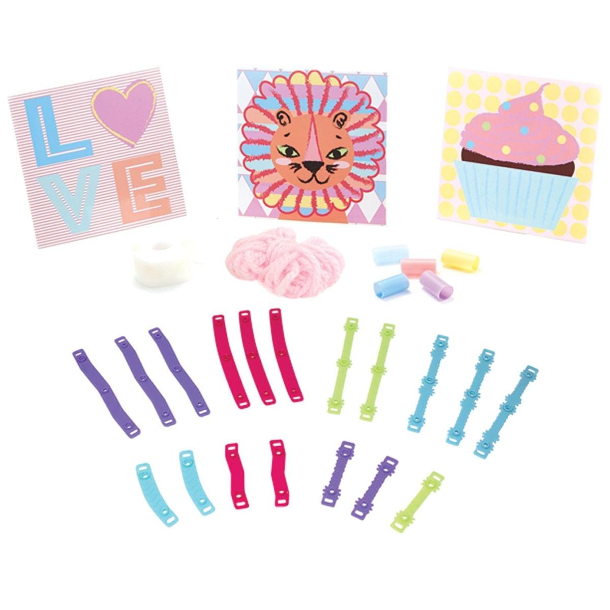 Pom Pom Wow! Snap & Decorate Set