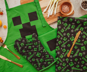 Minecraft Green Creeper Kitchen Set | Apron, Oven Mitt, Dish Towels, Pot Holder