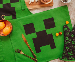 Minecraft Green Creeper Kitchen Set | Apron, Oven Mitt, Dish Towels, Pot Holder