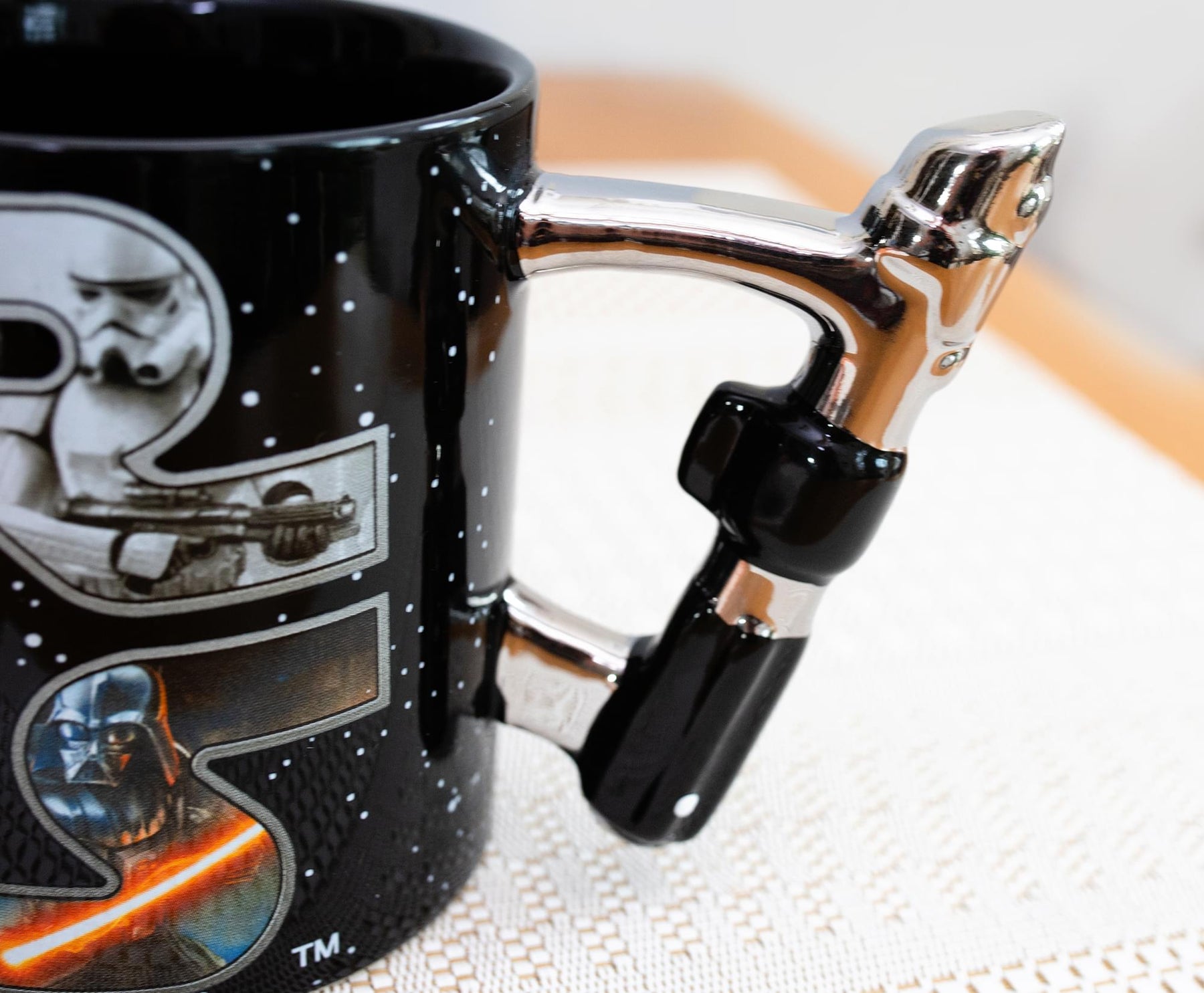 Star WarsLogo Heat Reveal Lightsabers 20oz Ceramic Mug