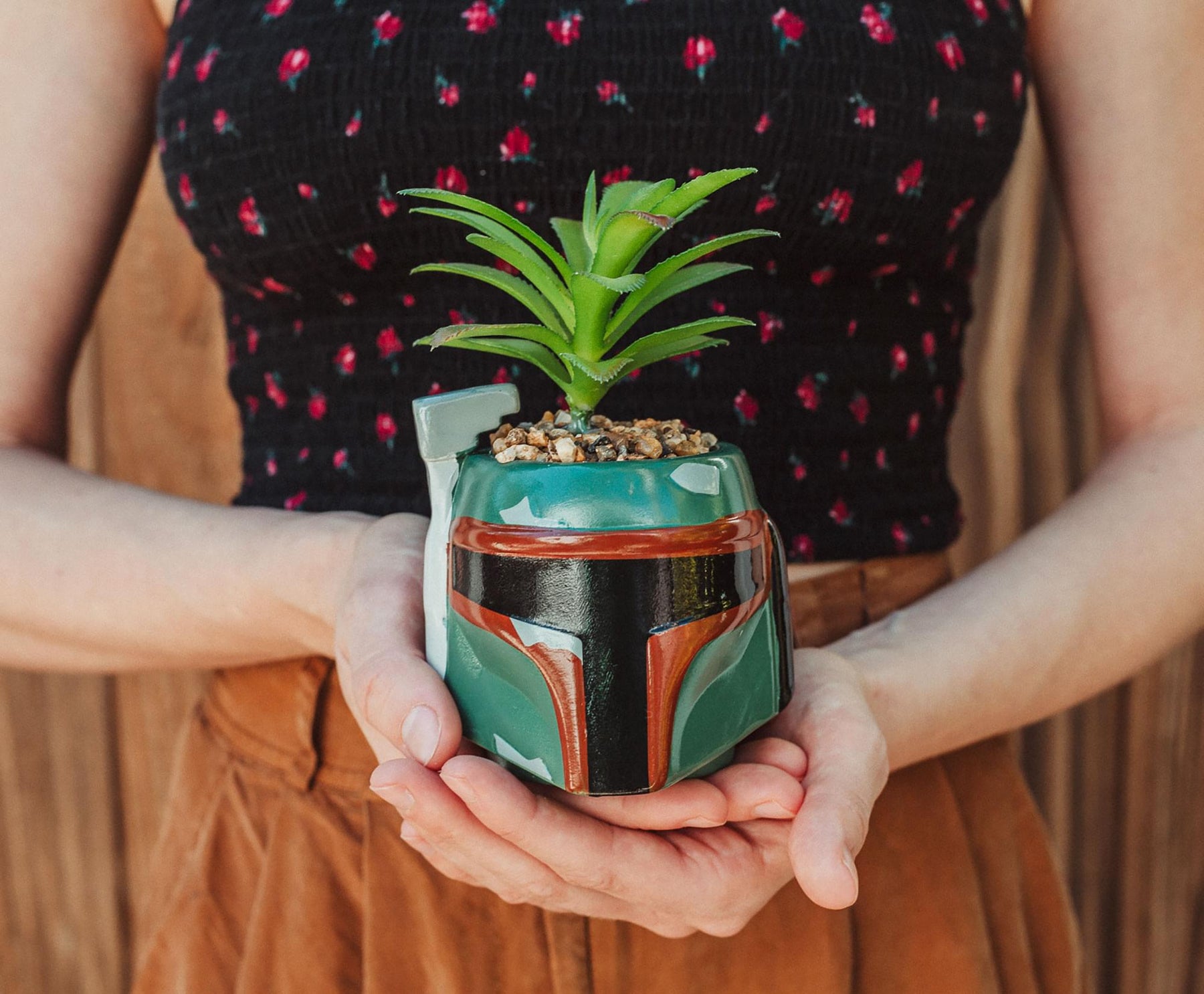 Star Wars Boba Fett Helmet 3-Inch Ceramic Mini Planter With Artificial Succulent