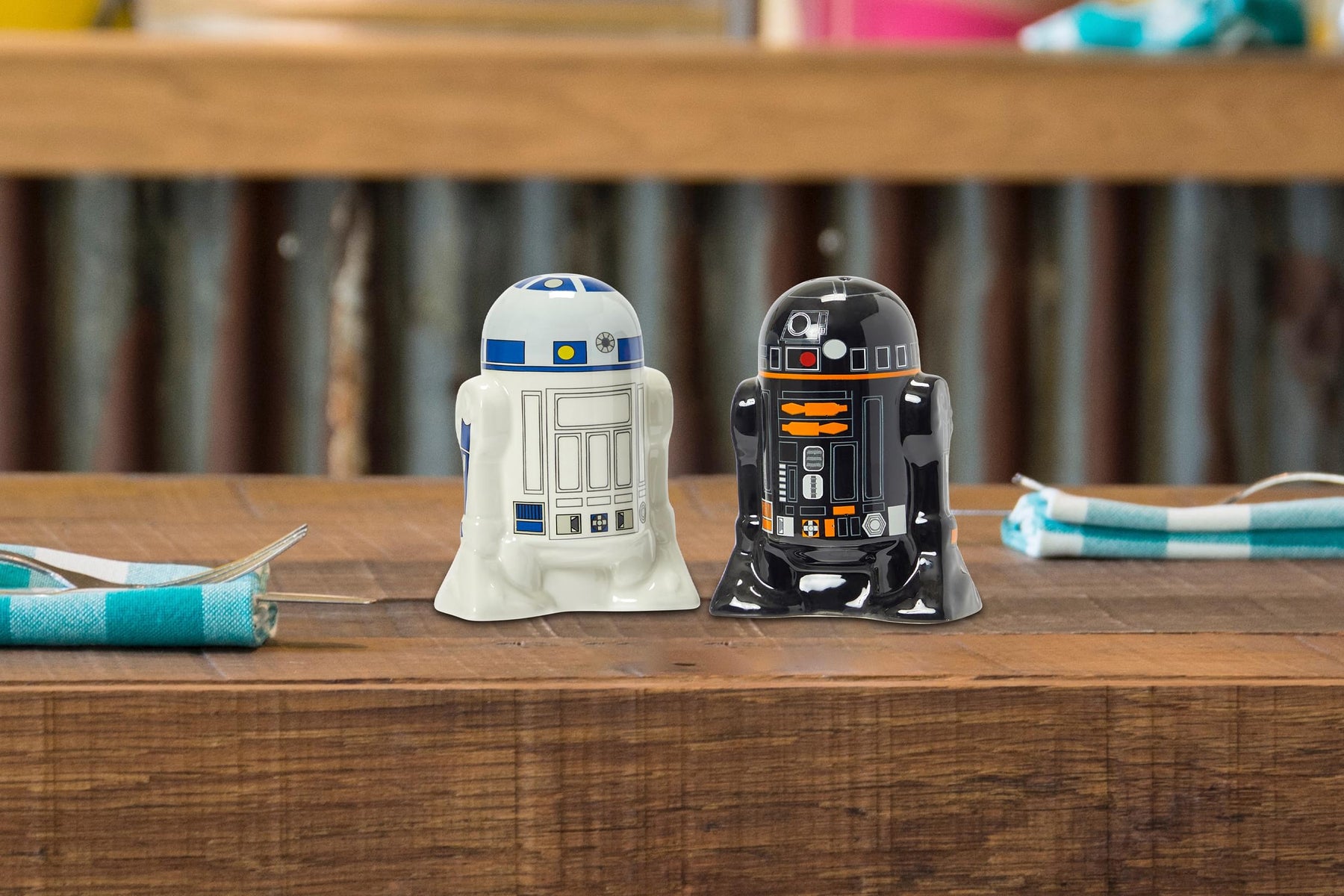 Disney Star Wars R2-D2 and R2-Q5 Ceramic Droid Salt and Pepper Shakers